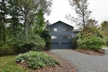 5 Treetop Park, Westborough