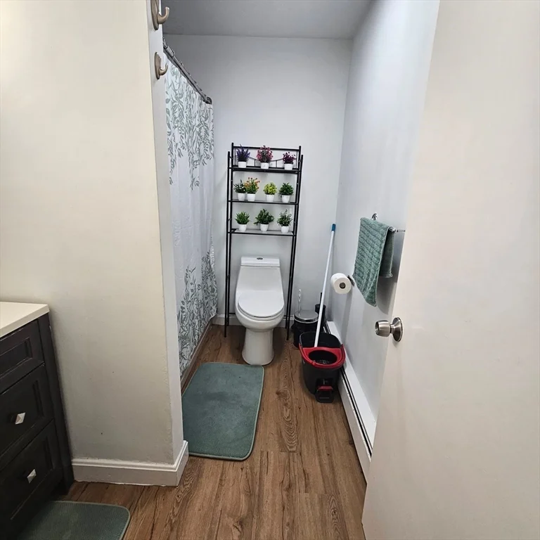 1129 North Shore Rd, Revere