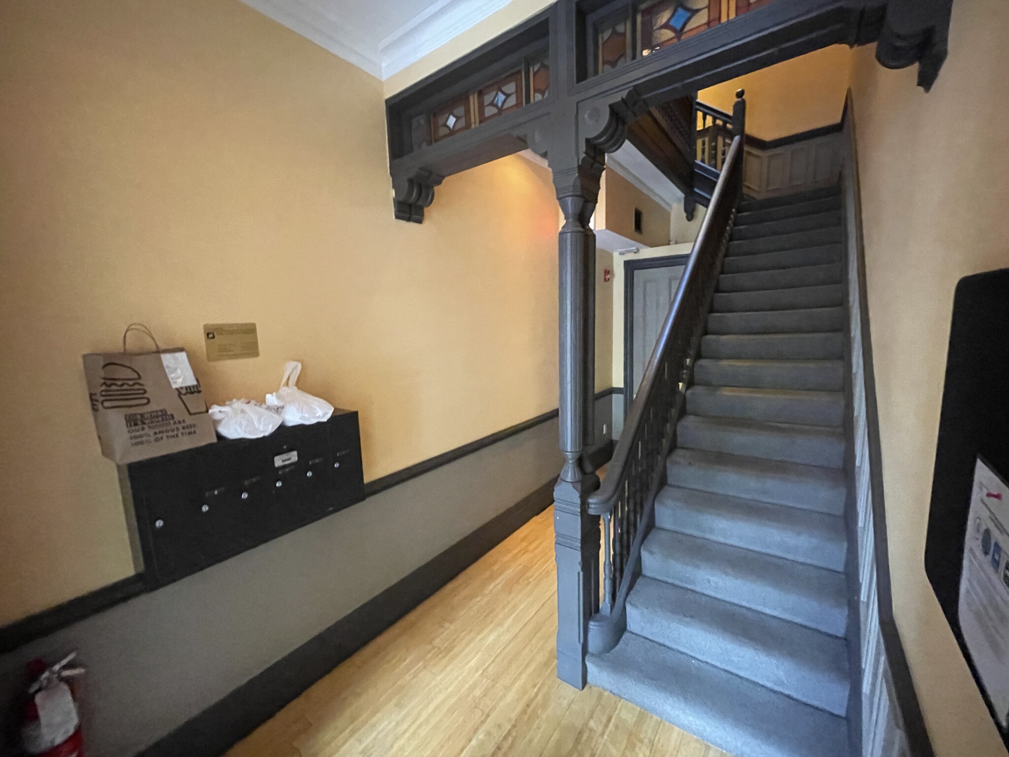 254 Newbury St, Back Bay