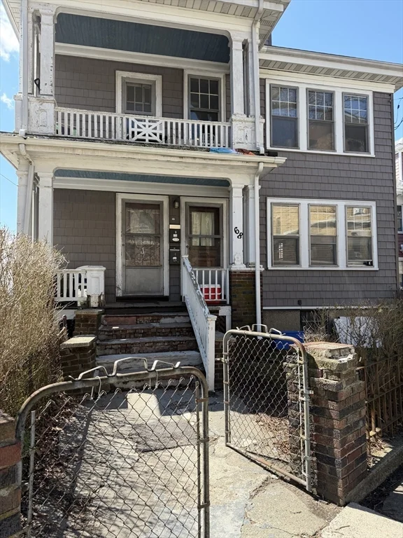 68 Thomas Park, South Boston