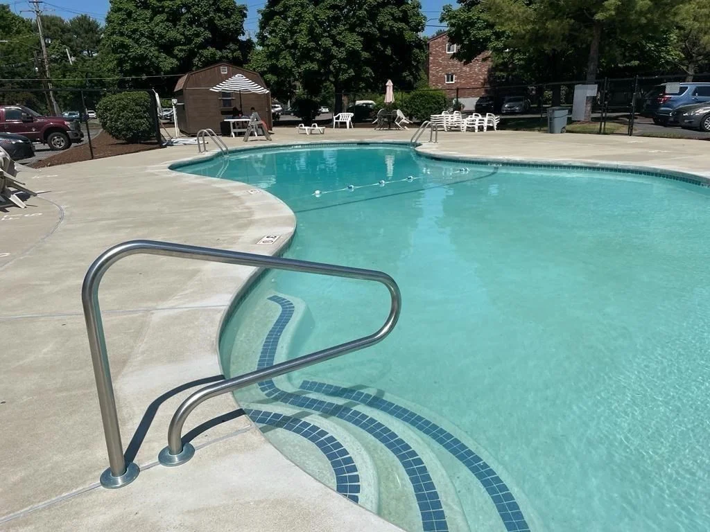 34 Bryon Rd, Chestnut Hill