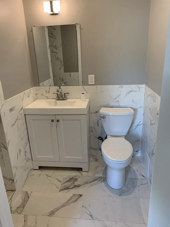 8 Beethoven St, Jamaica Plain
