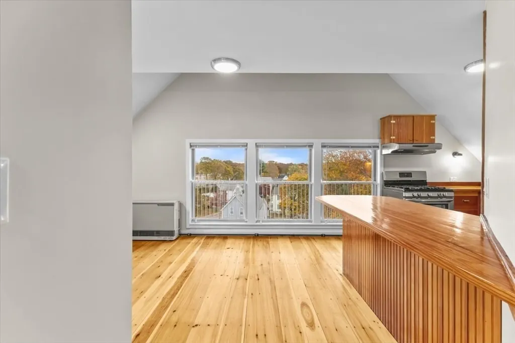 1 Samoset Ave, Mansfield