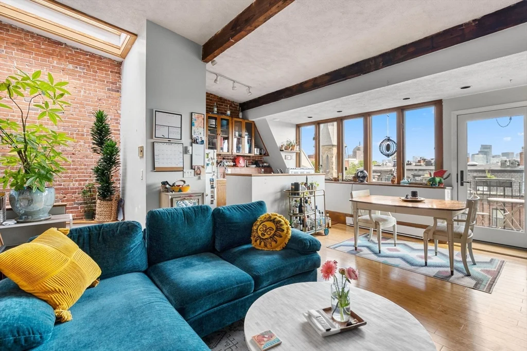 87 Worcester St, South End