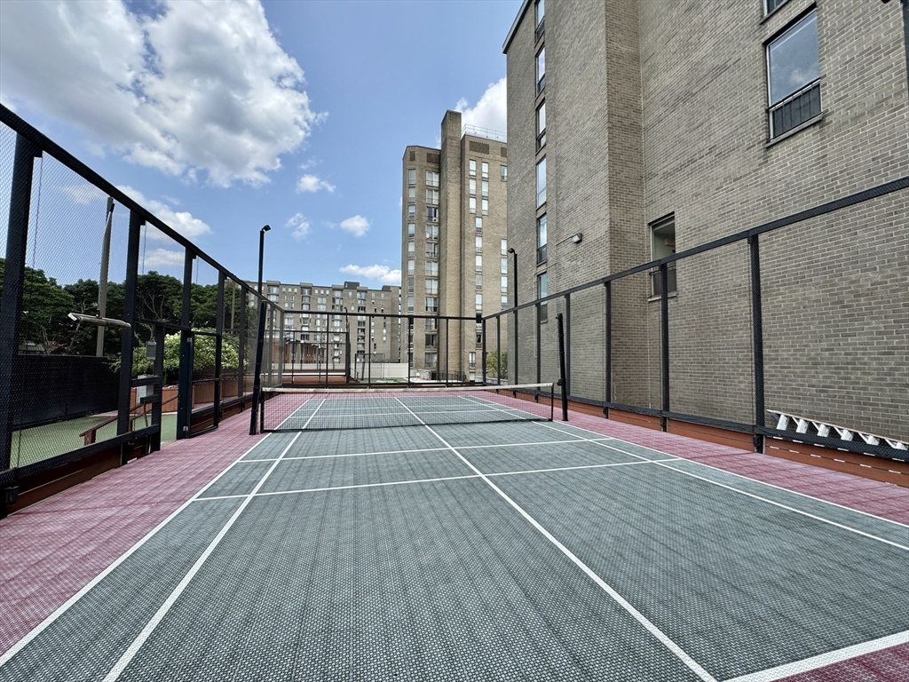 33 Pond Ave, Brookline