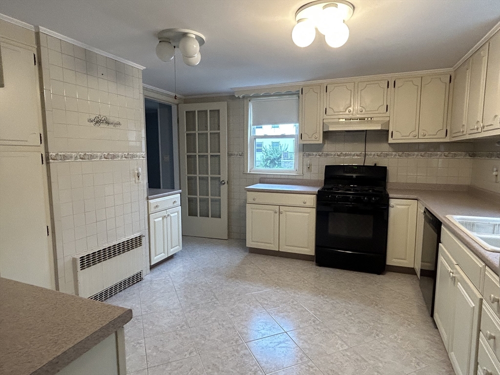 175 Maple St, Malden