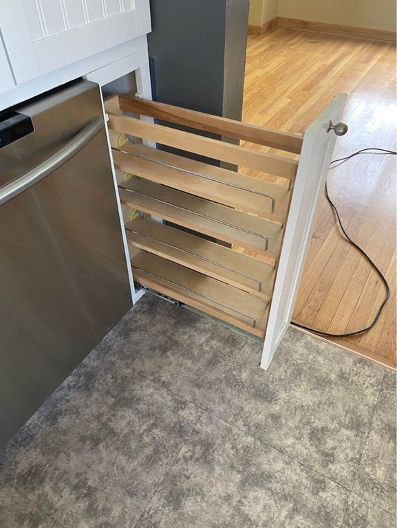 107 Lexington St, Burlington