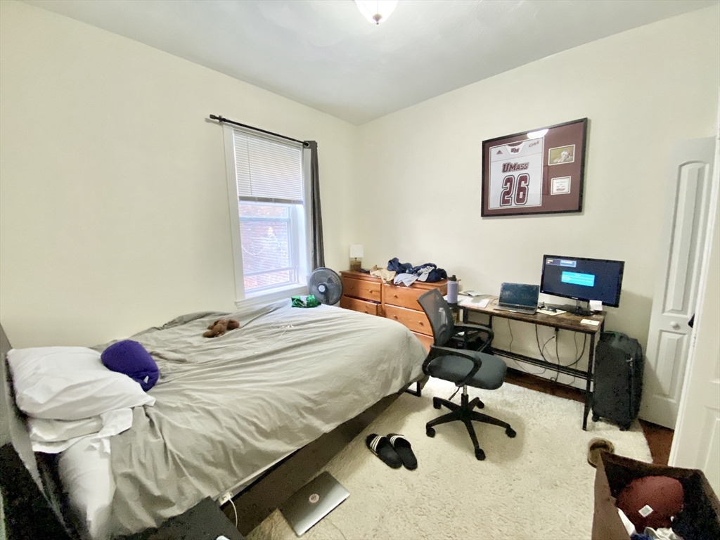 155 Salem St, North End