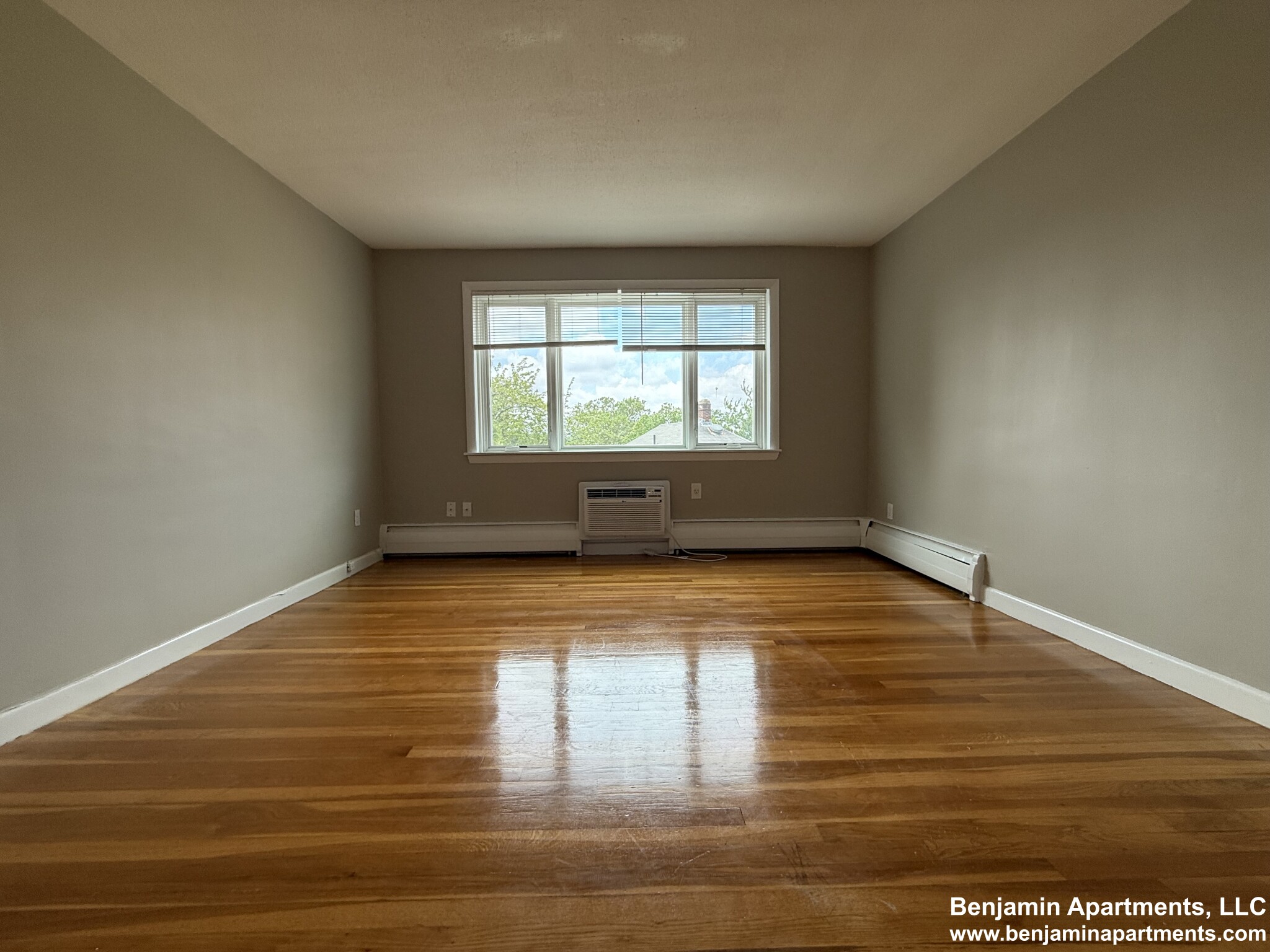 50 Evergreen St, Jamaica Plain