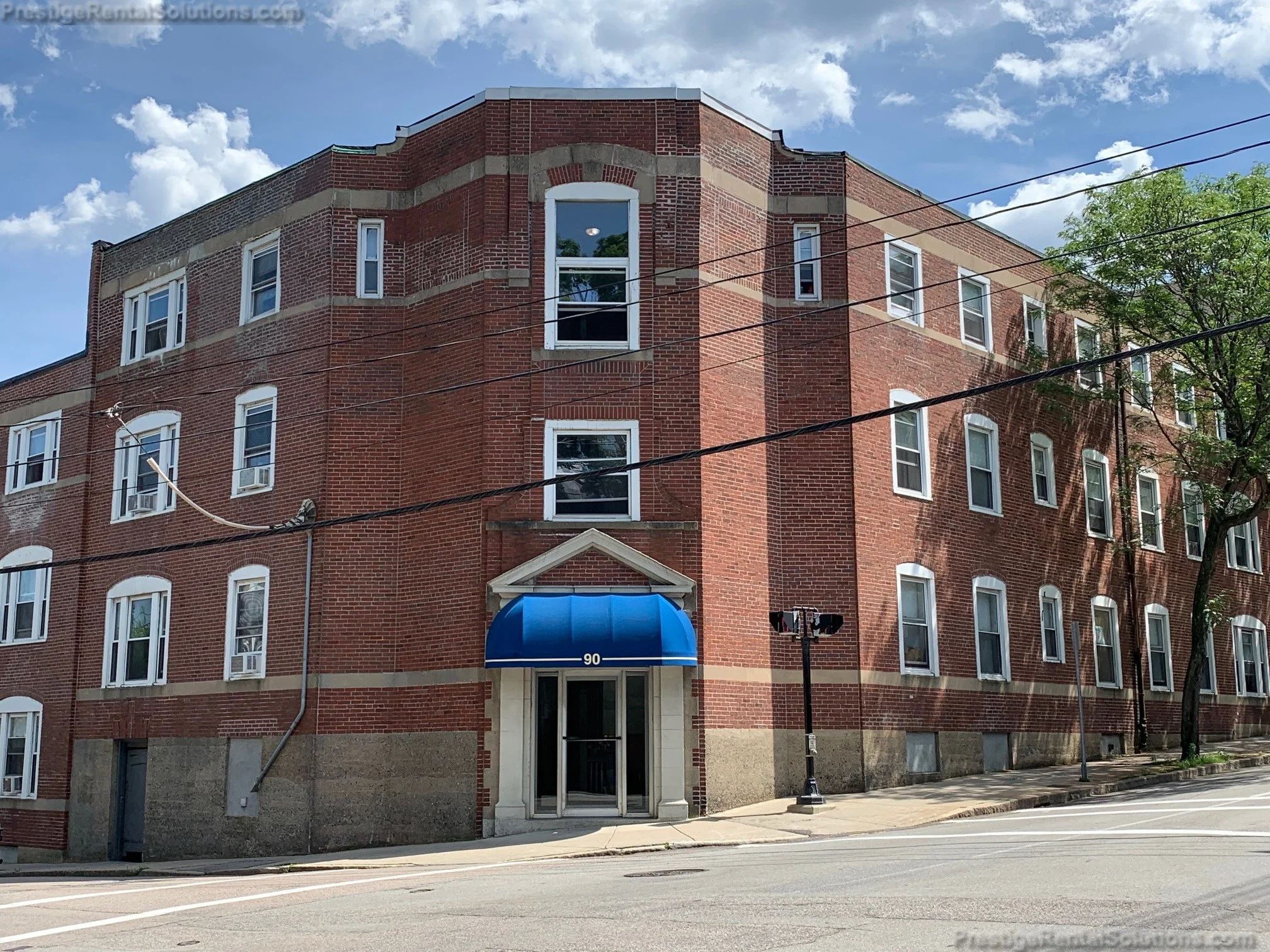 90 Cypress St, Emerson Gardens