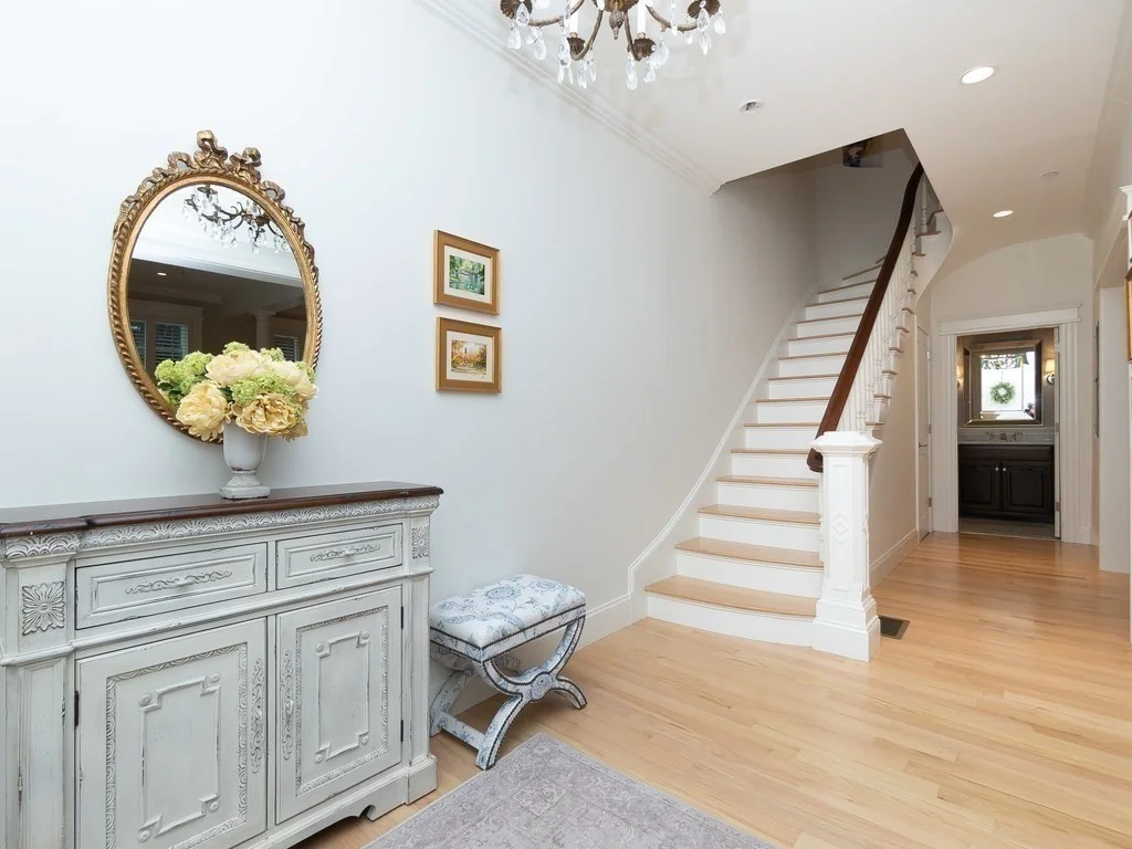 401 Main St, Charlestown