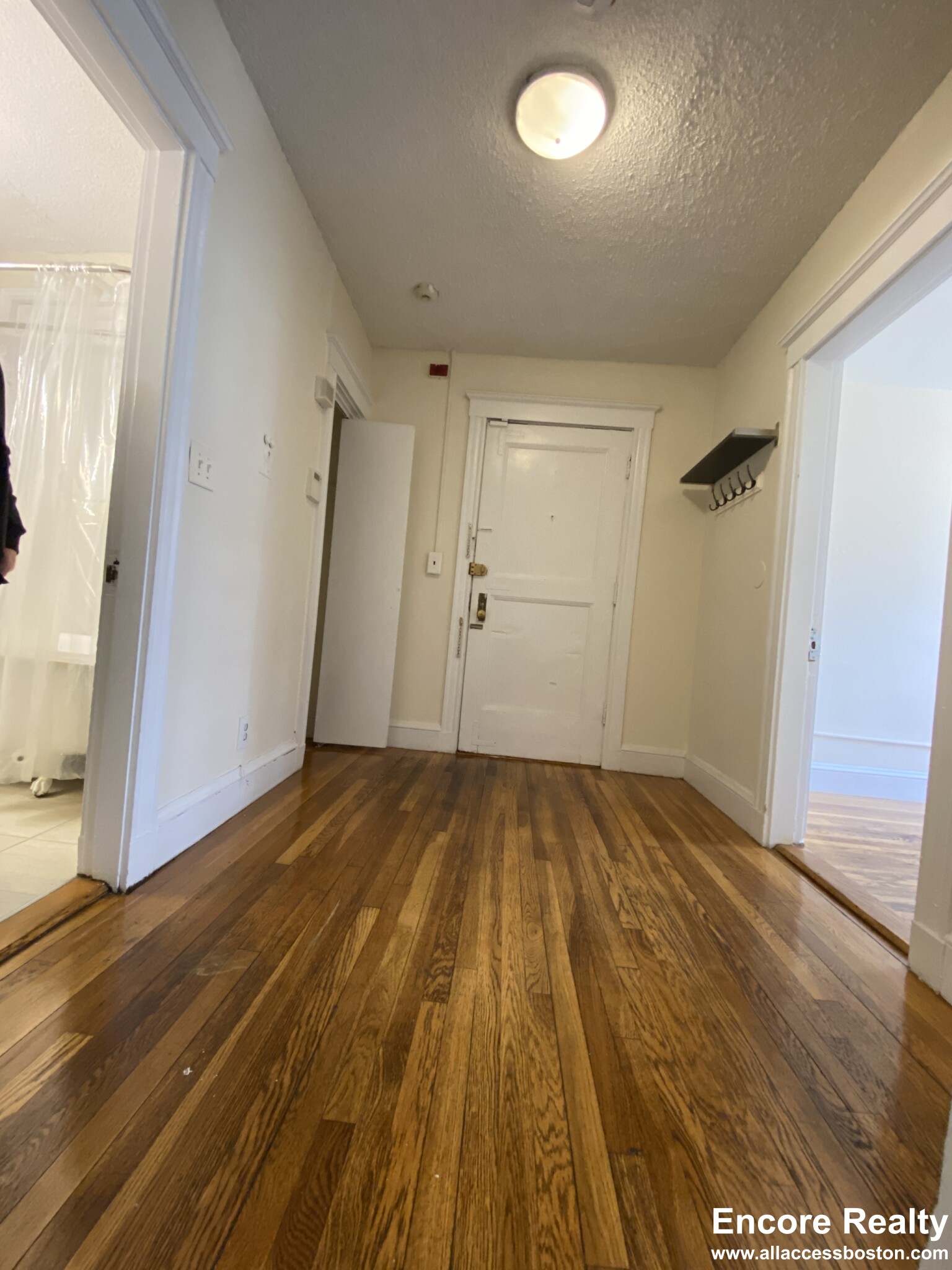 5 Barrows St, Allston