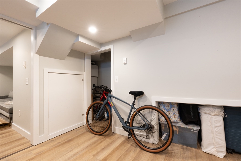 49 Montvale, Roslindale