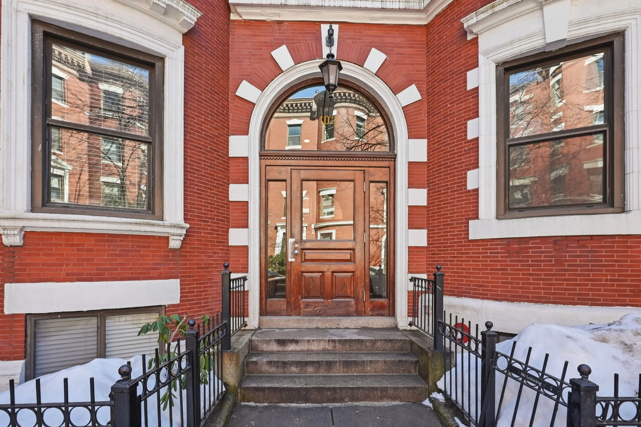 104 Gainsborough St, Fenway