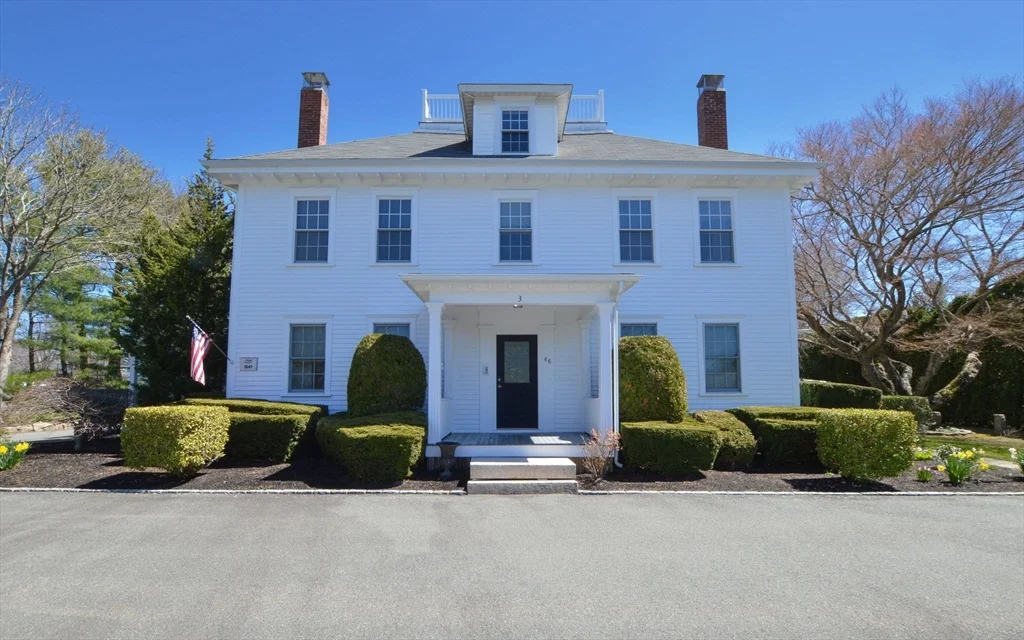 66 Tucker Ln, Dartmouth