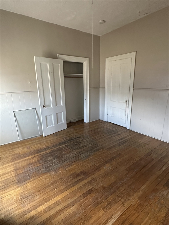 47 Hathaway St, Fall River