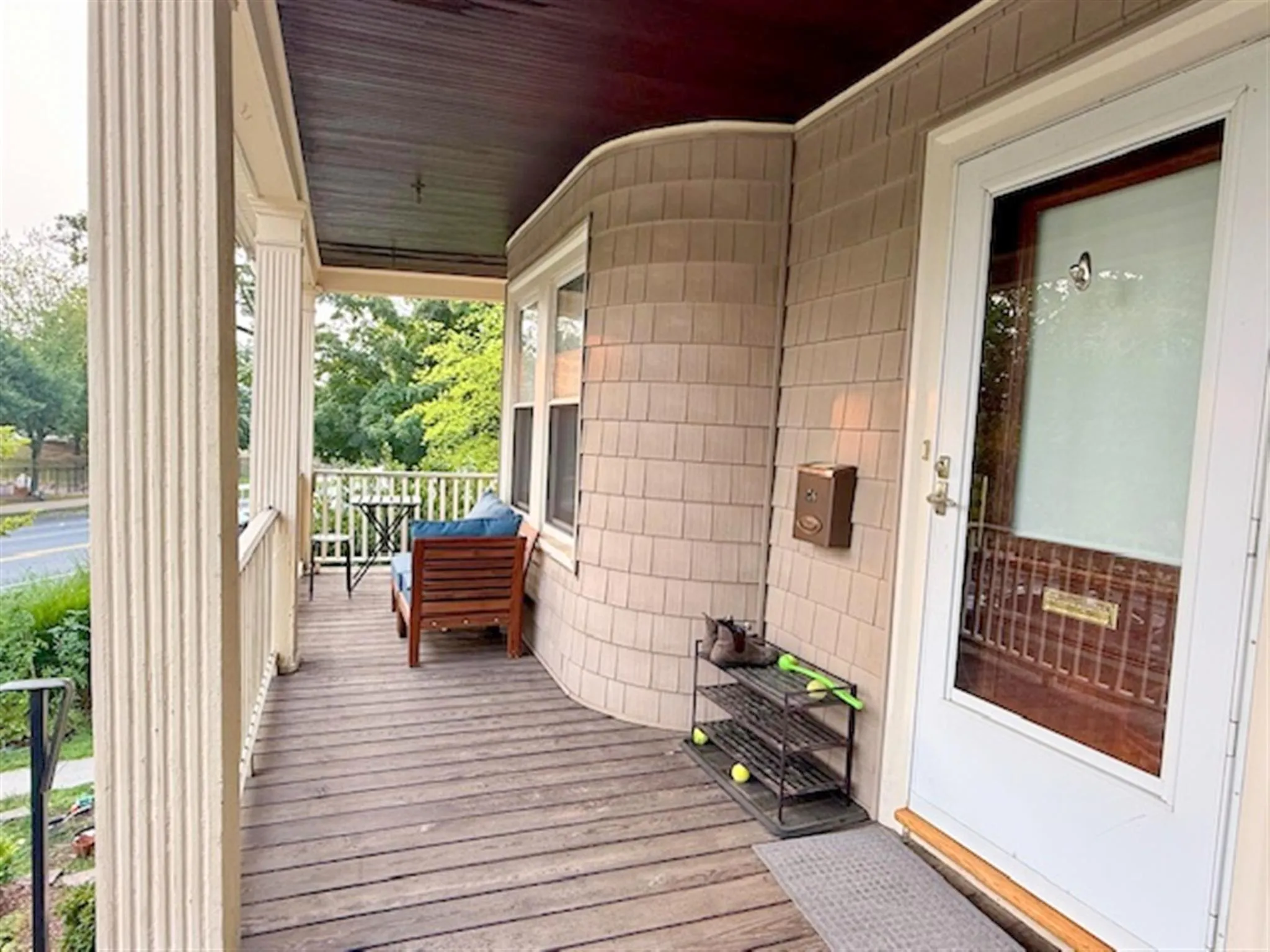 76 Powder House Boulevard, Tufts