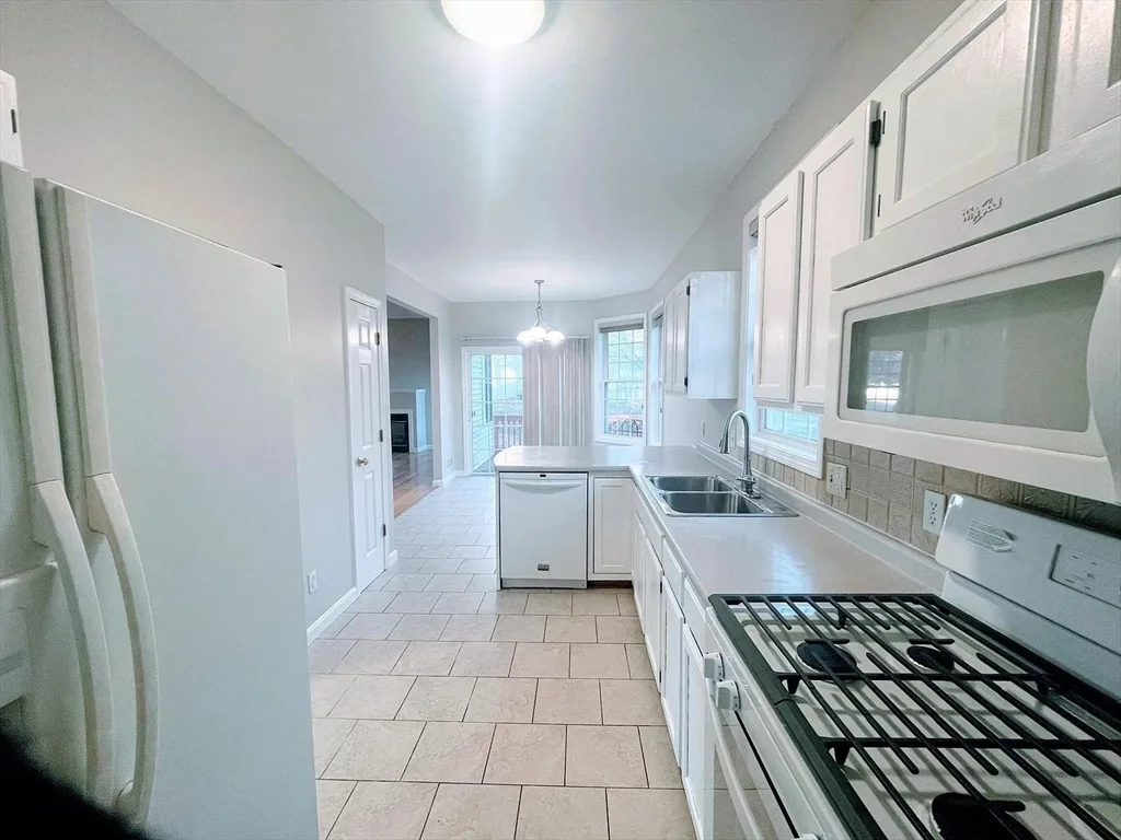 73 Odonnell Ave, Shrewsbury