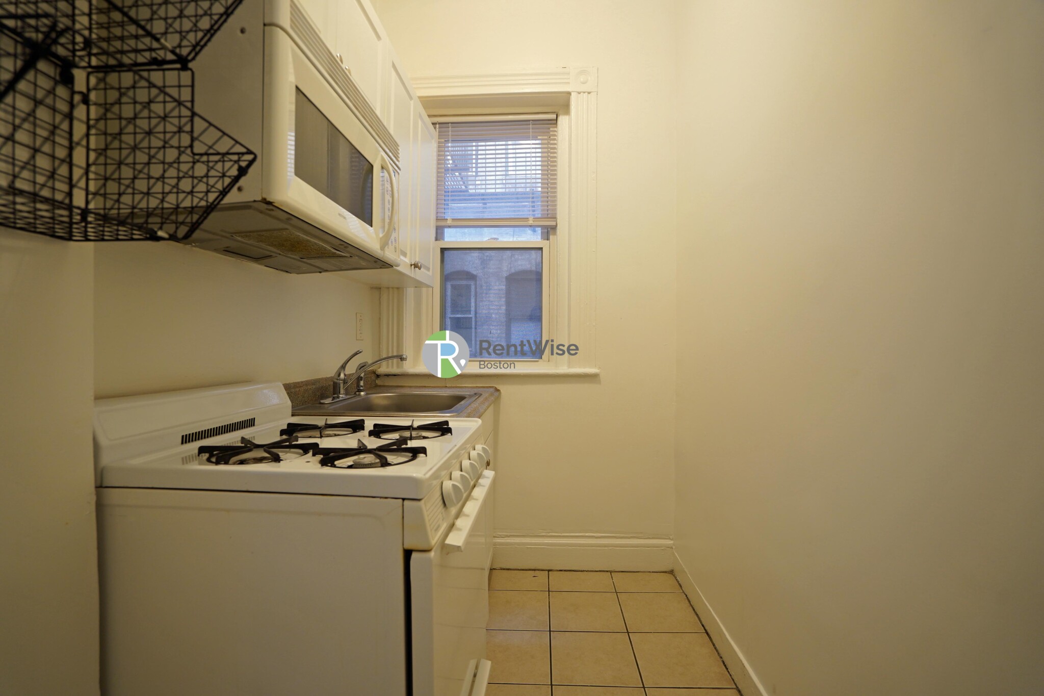 1298 Commonwealth Ave, Allston