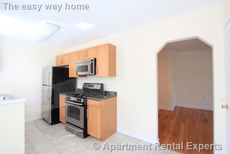 60 Brattle St, Harvard Square