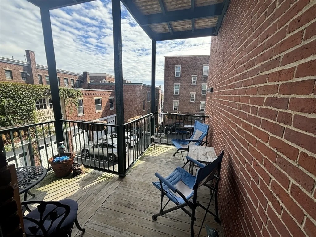 1 Harbor, Salem