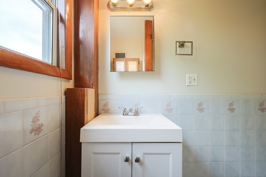 147 Washington, Peabody