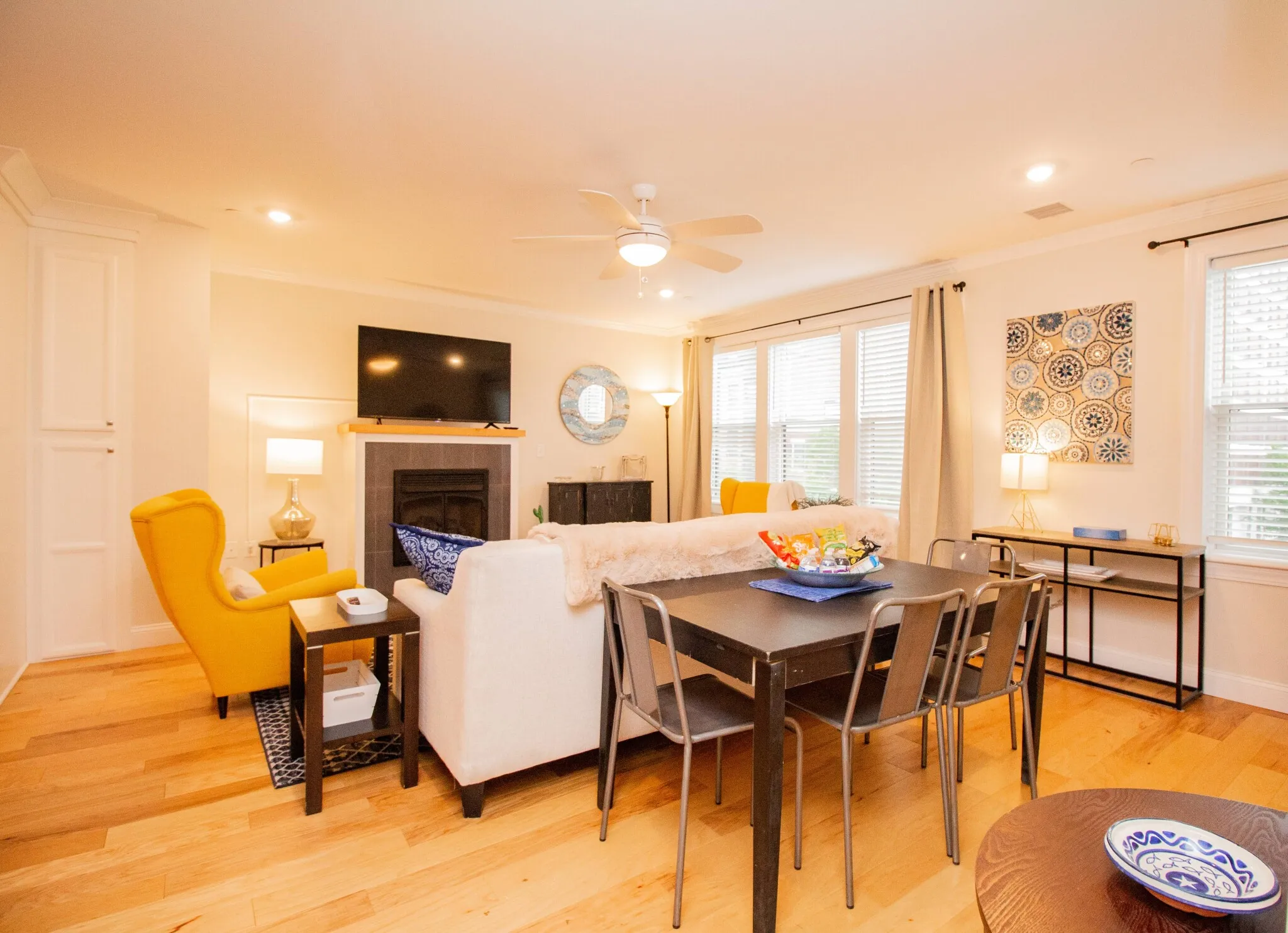 1008 Tremont St, Roxbury