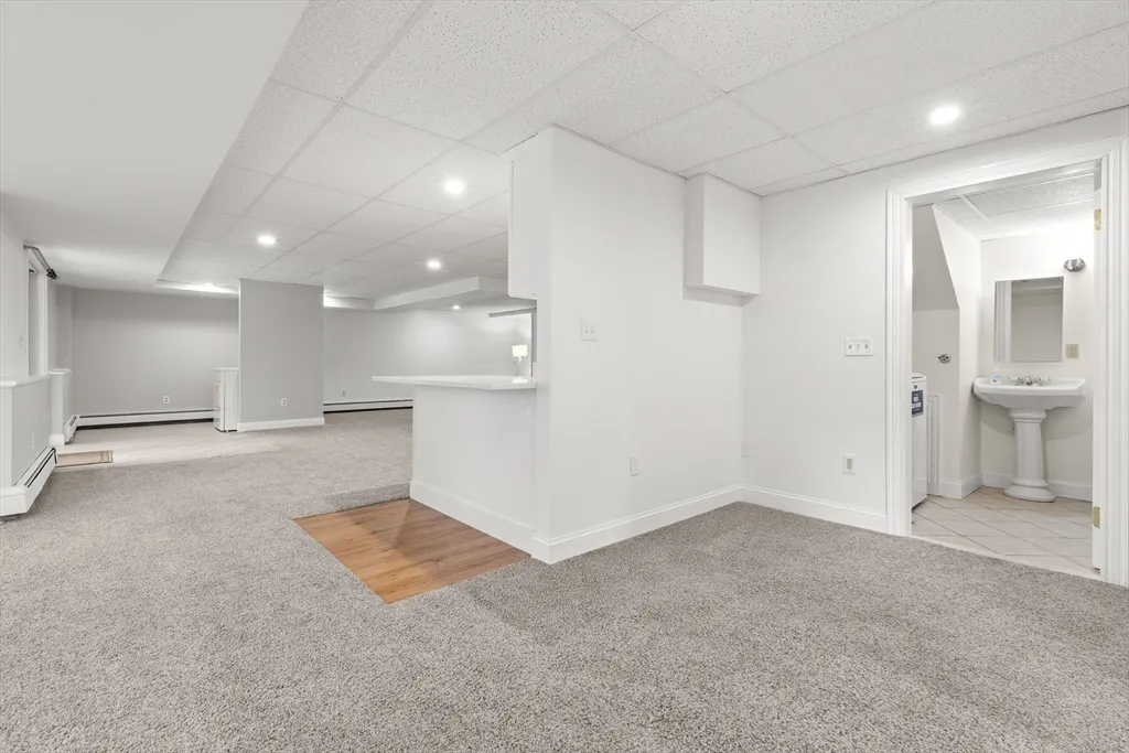 10 Deer Hill Farm Rd, Essex