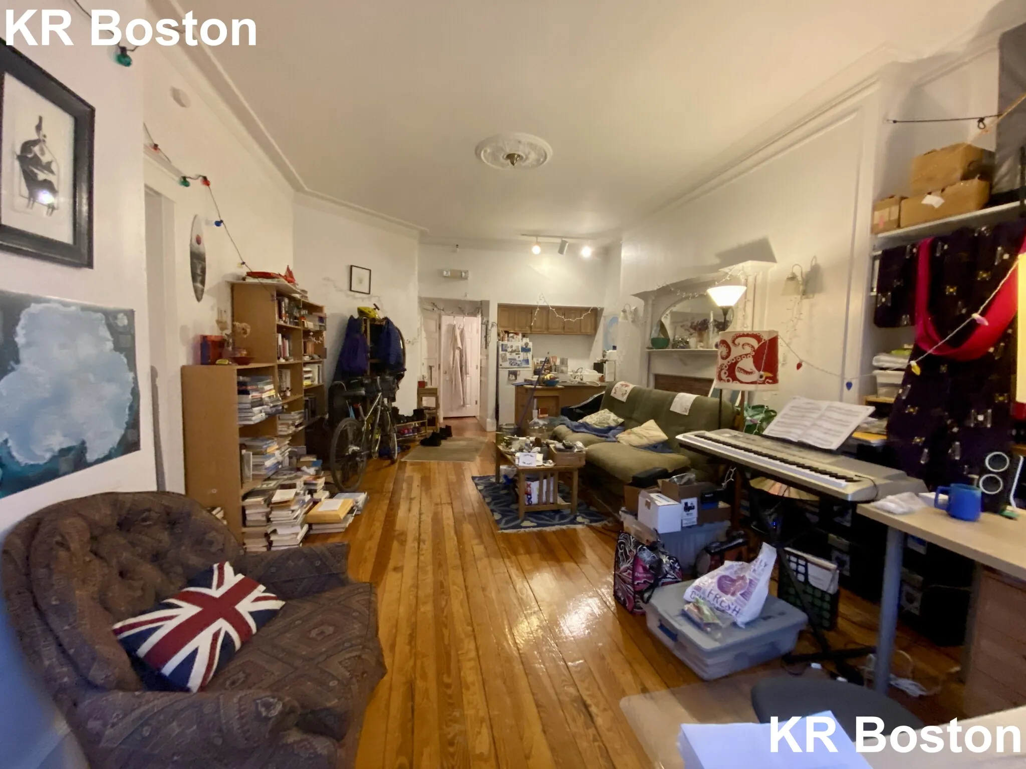 1077 Beacon St, Longwood