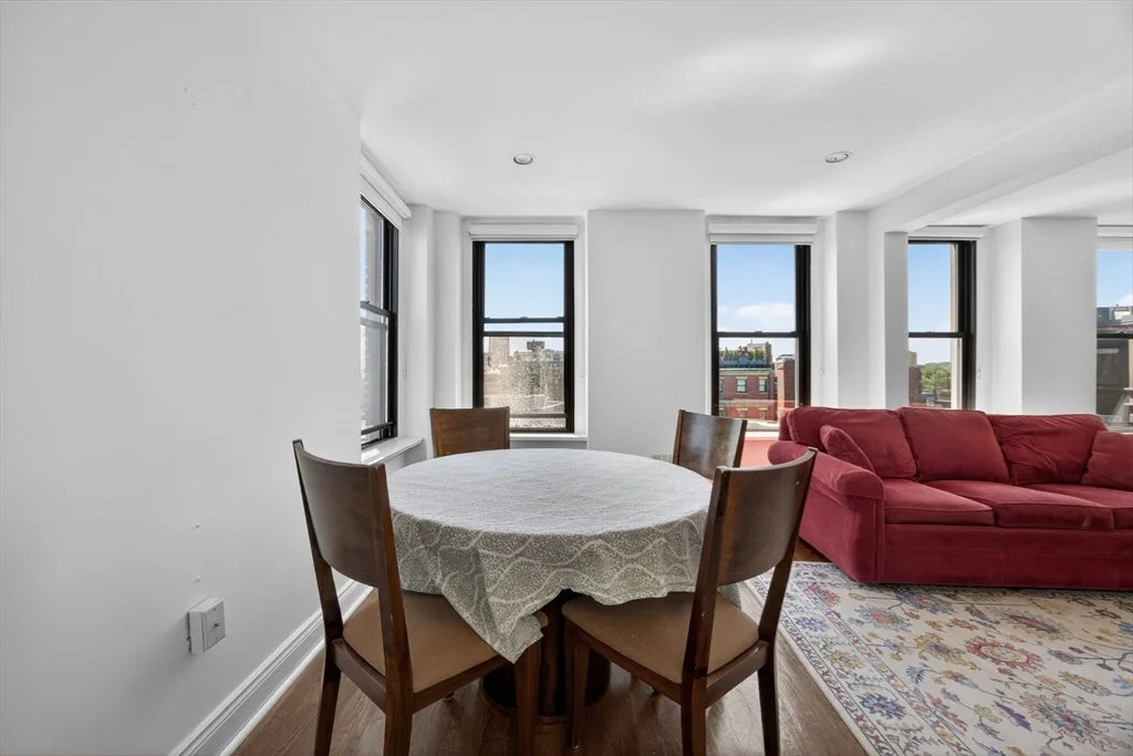 4 Charlesgate E, Back Bay