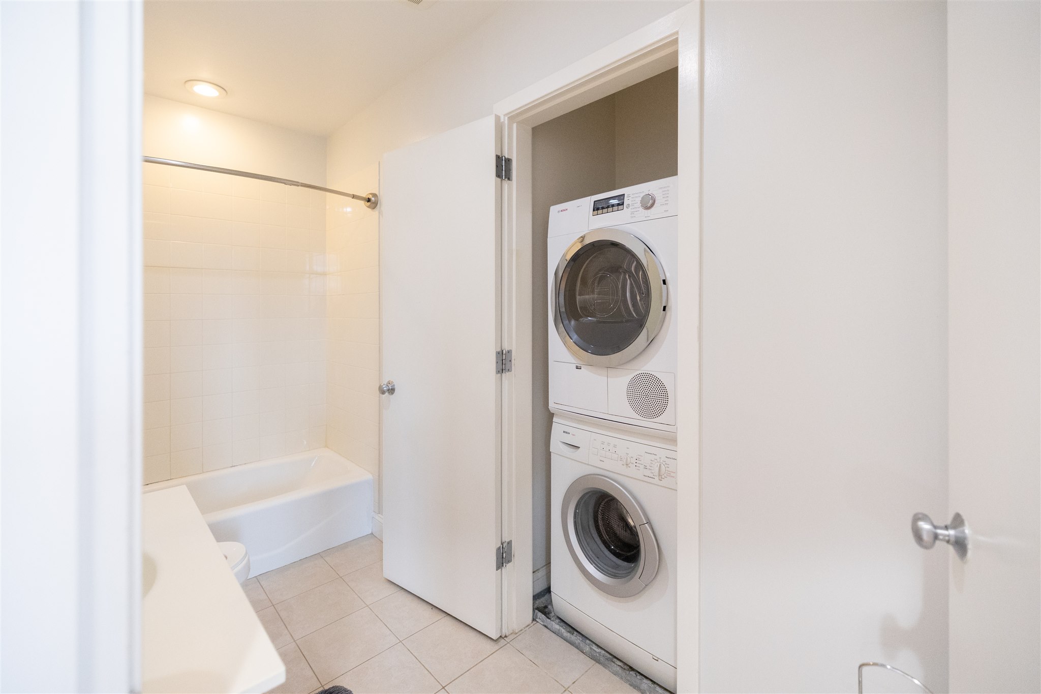 490 Harrison Ave, South End