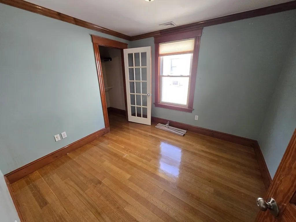 12 Saint Paul St, Mid-Cambridge