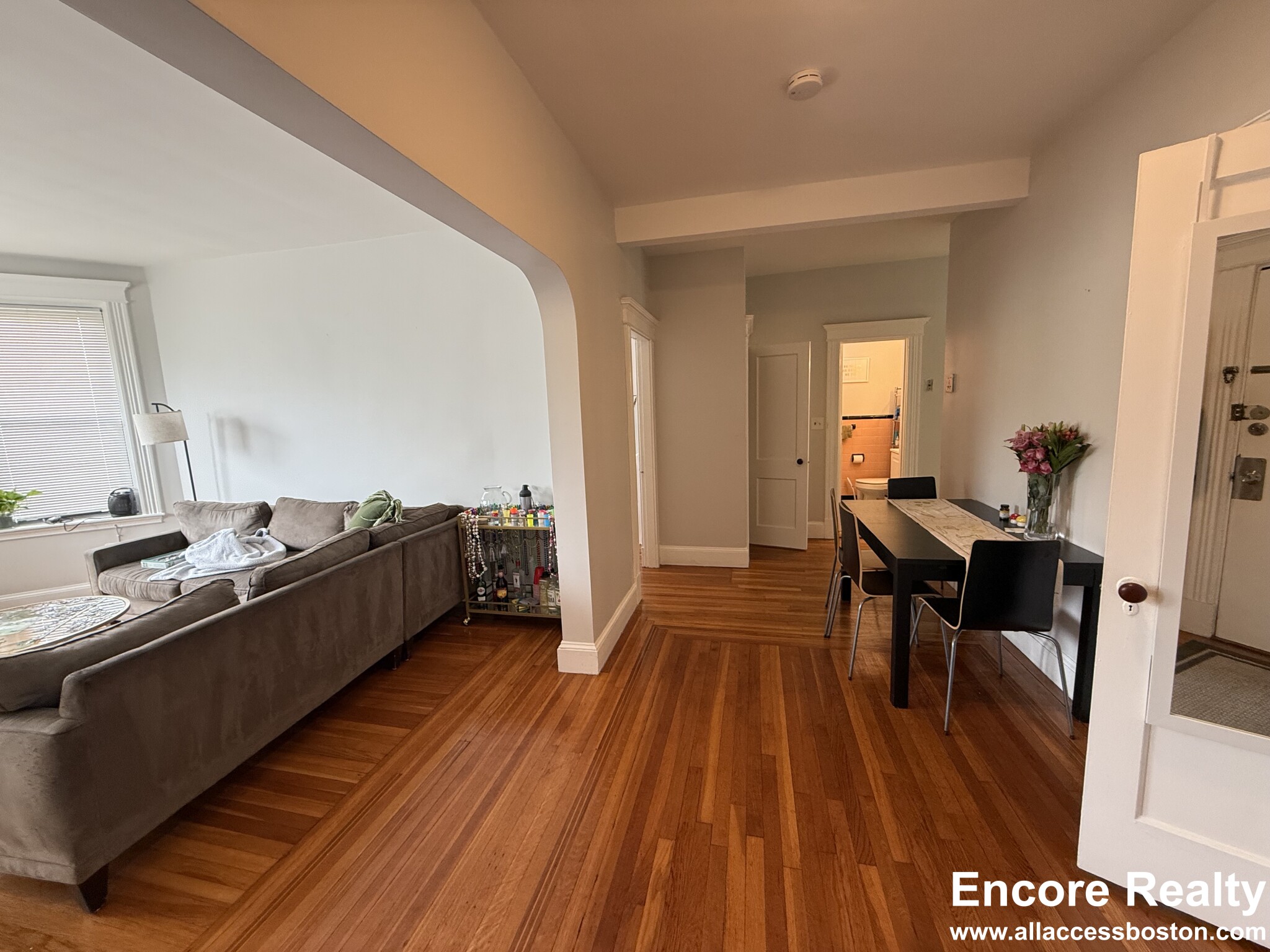 175 Harvard St, Coolidge Corner