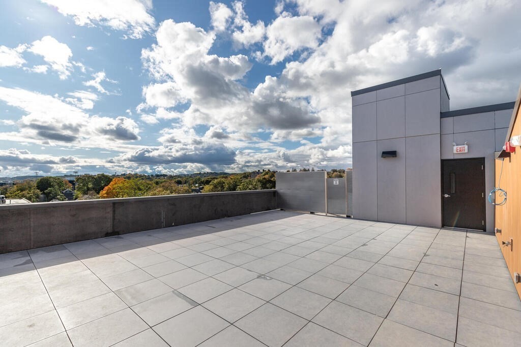 211 Green St, Jamaica Plain