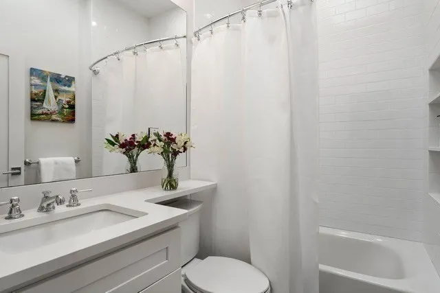 174 Fisher Ave, Mission Hill