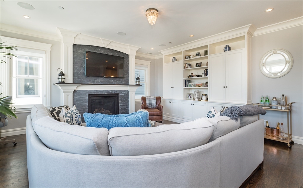 3 M St, South Boston