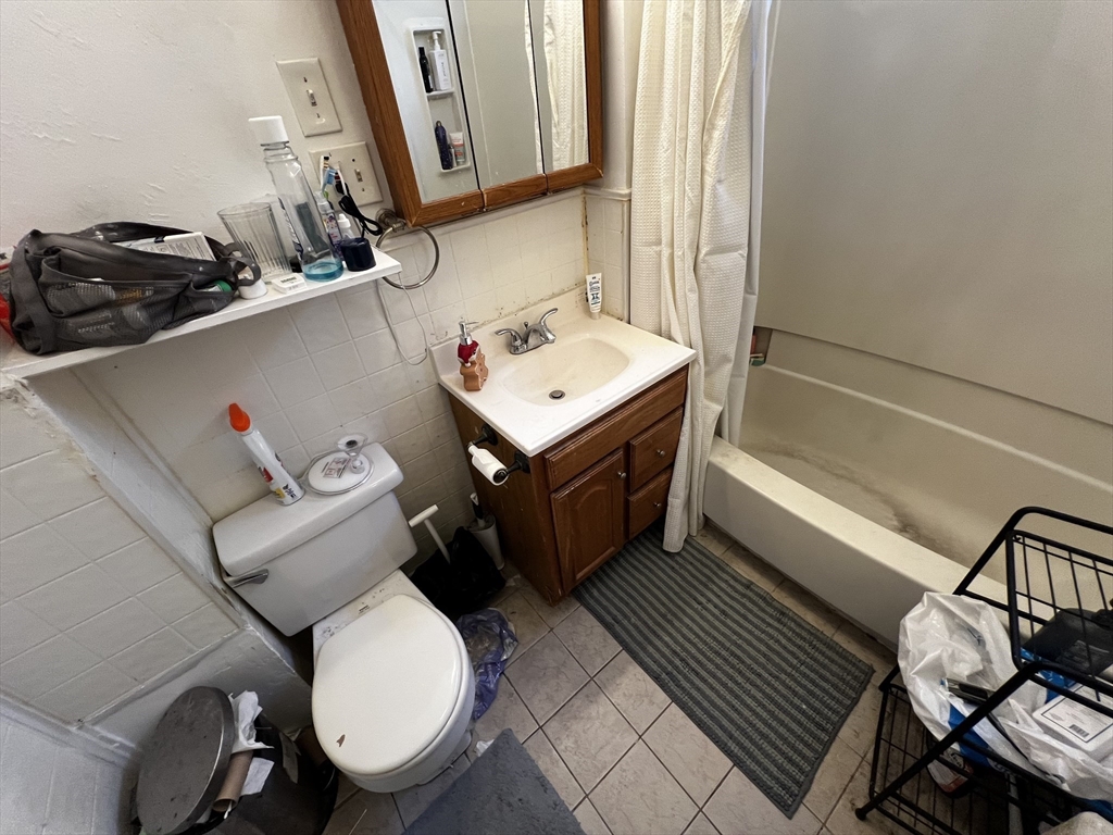 34 Cherokee St, Mission Hill