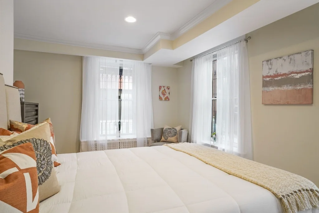 298 Marlborough, Back Bay