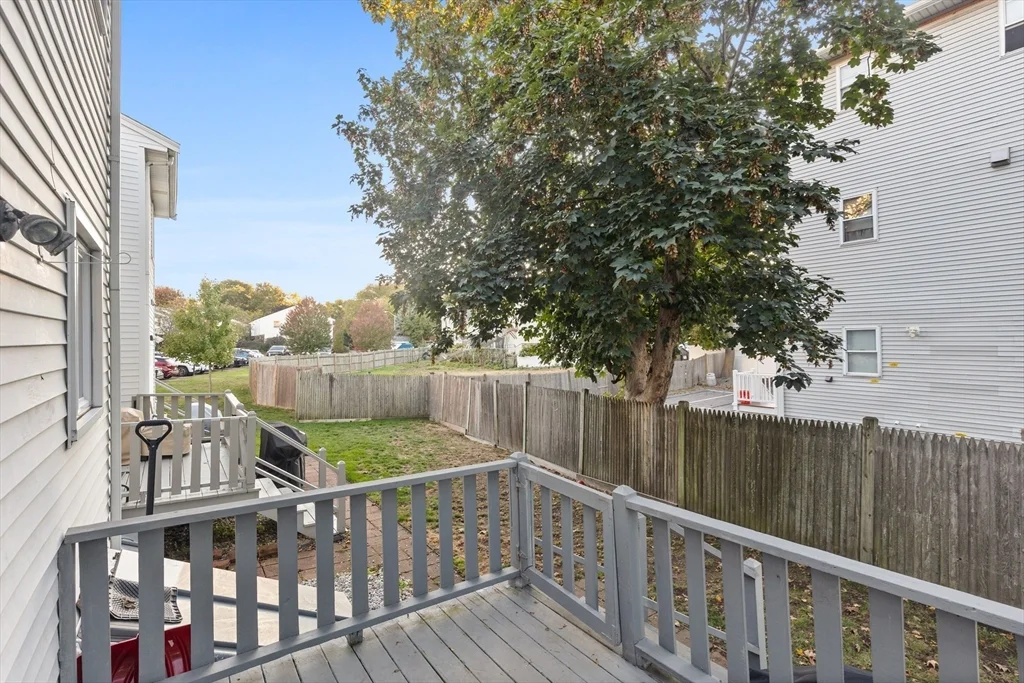 25 Eagan Pl, Peabody