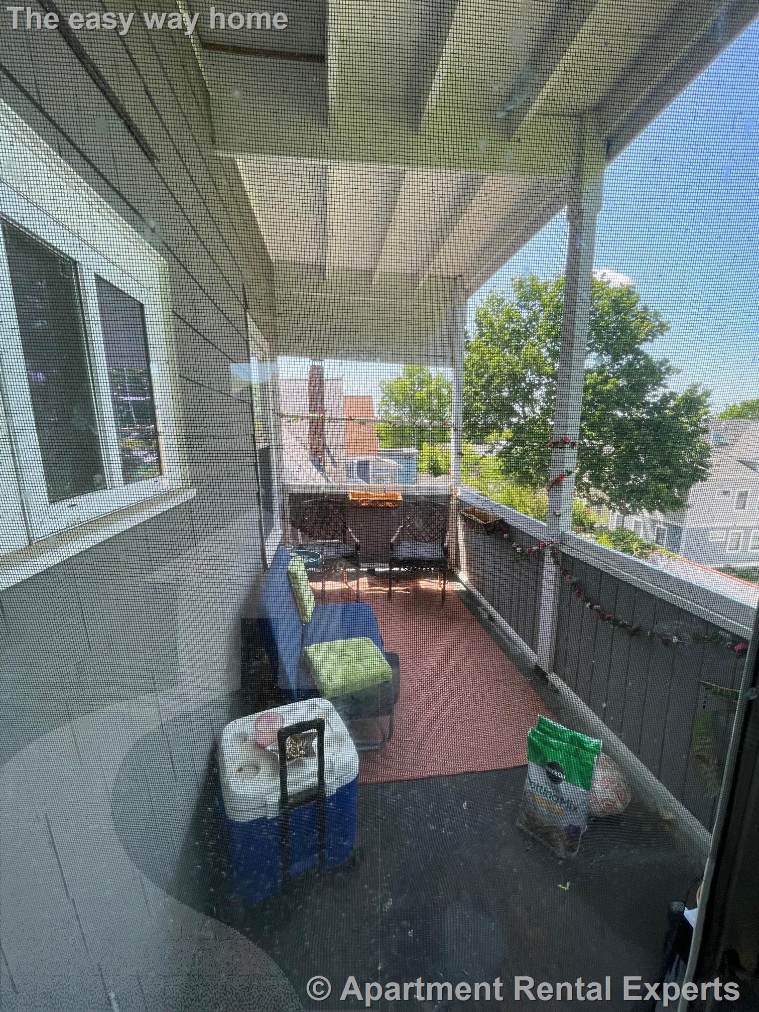 15 Farragut Ave, Teele Square