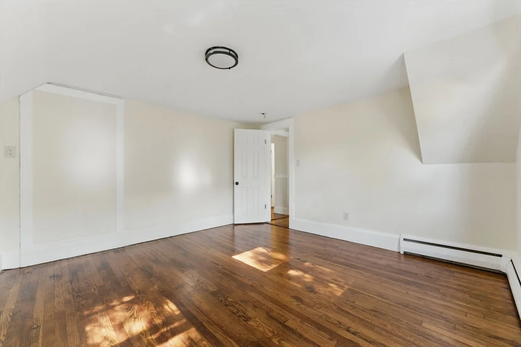 357 Granite St, Quincy