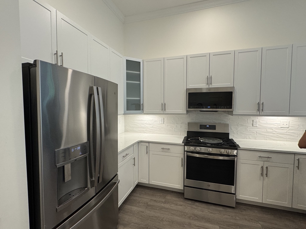 320 Middlesex Ave, Medford