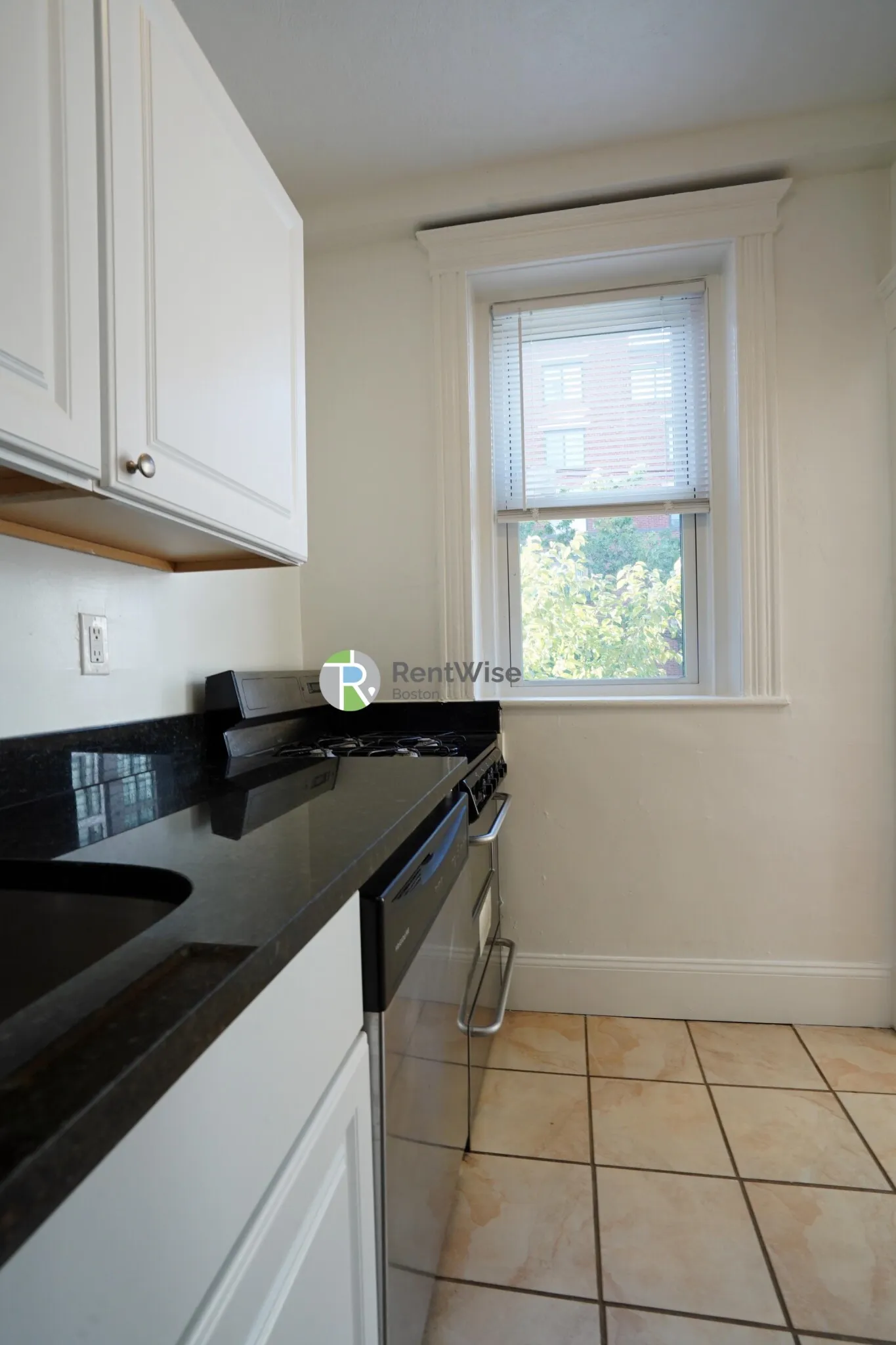 86 Brainerd Rd, Allston