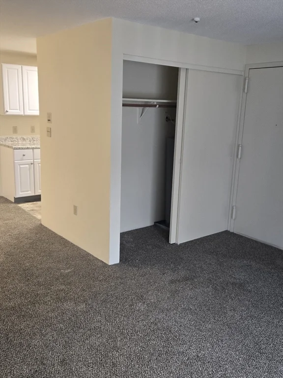 3 Post Oak Ln, Natick