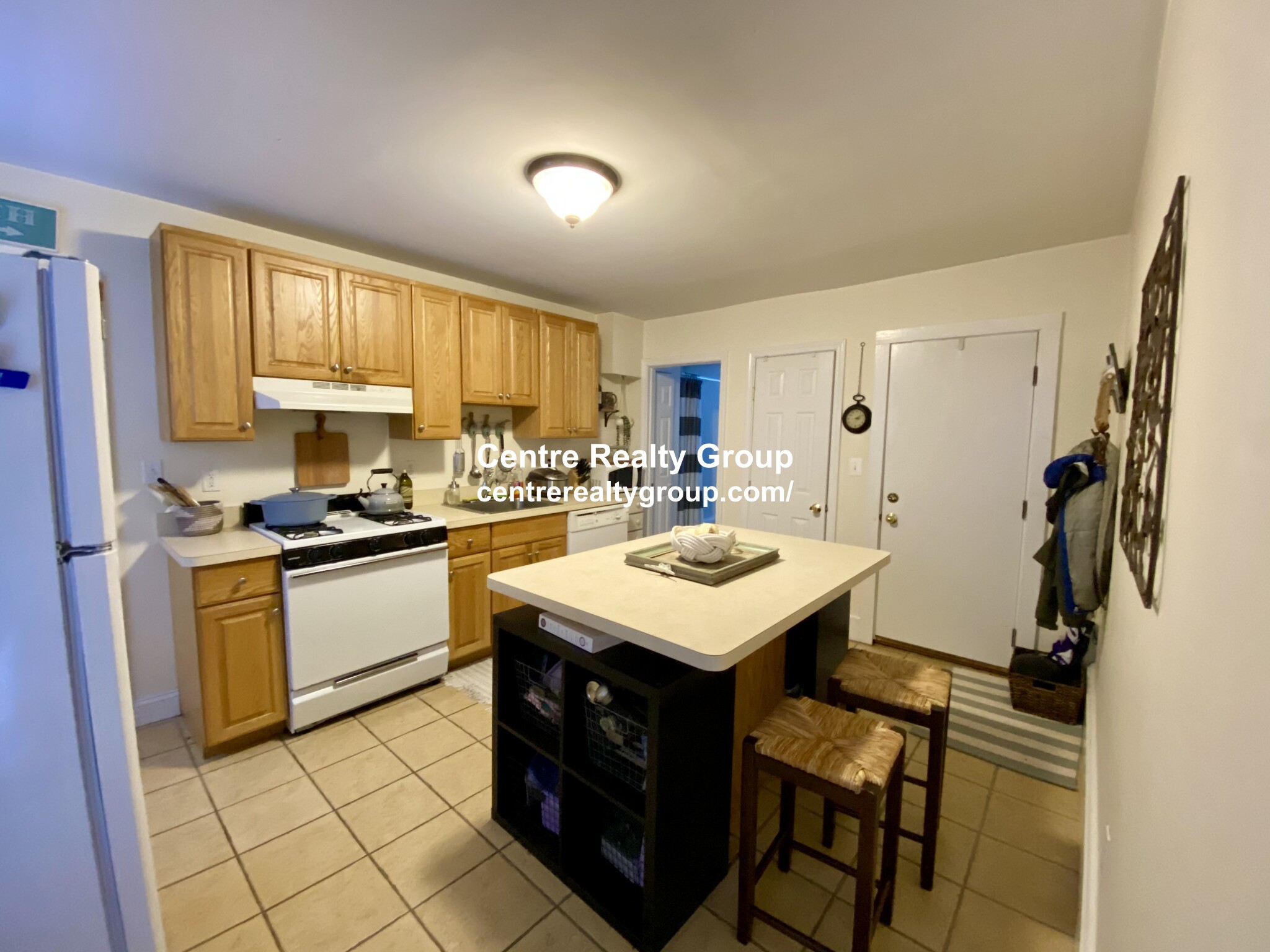 975 Chestnut St, Newton Upper Falls