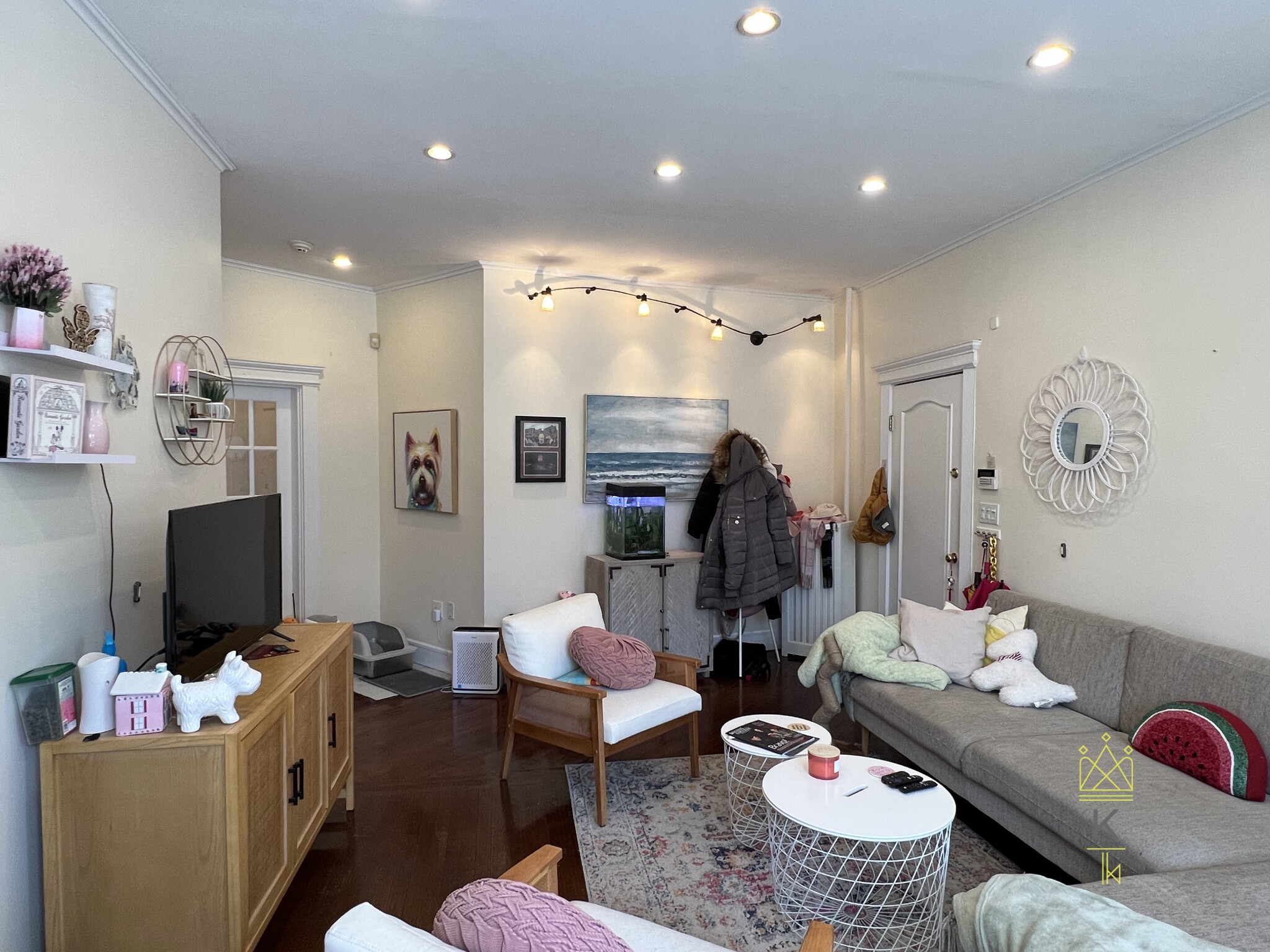 1963 Commonwealth Ave, Brighton