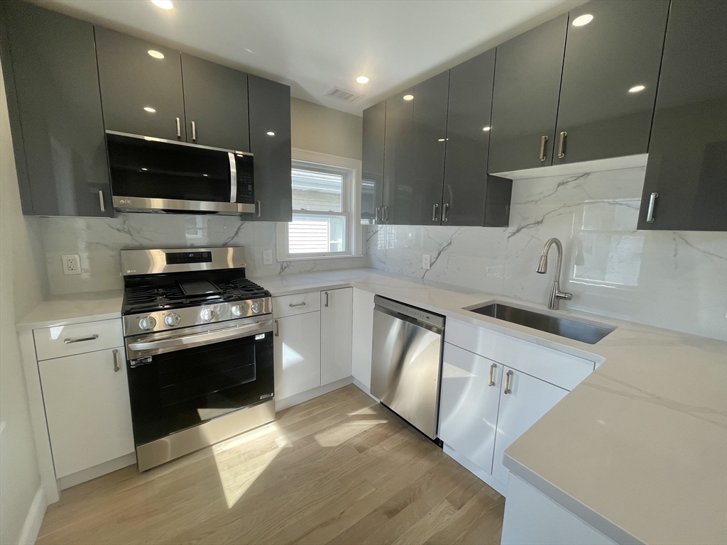 343 Market, Brighton