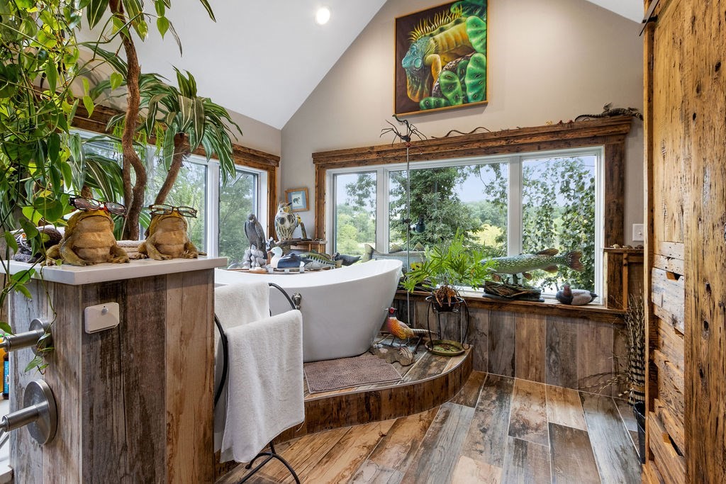 210 Washington St, Sherborn