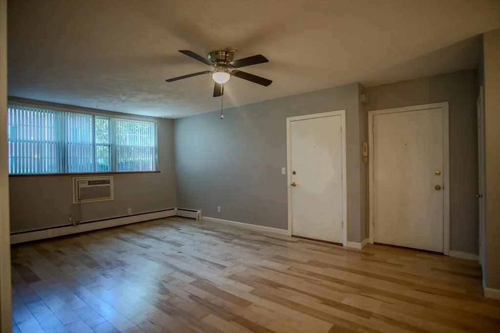 3 Tara Dr, Weymouth