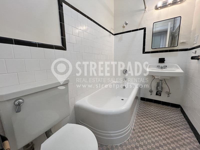 2 Ware St, Mid-Cambridge